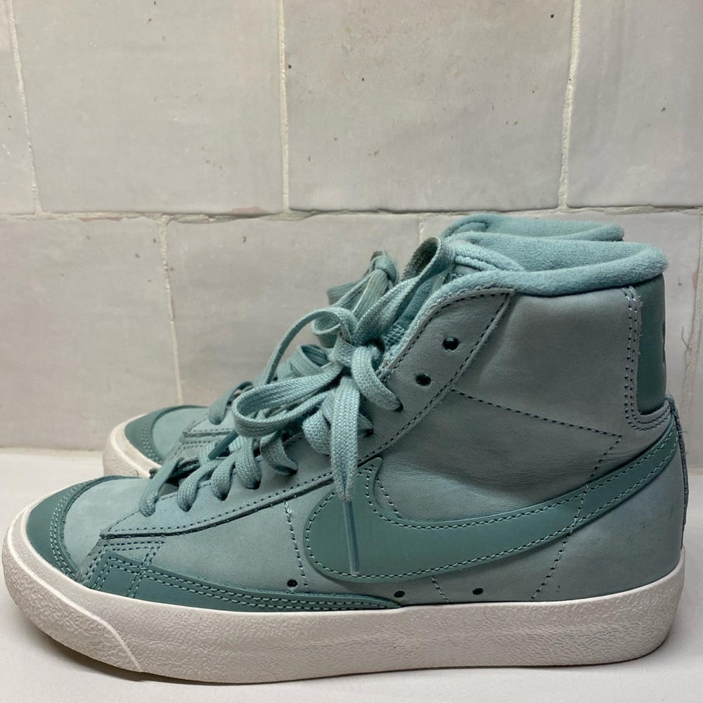 Nike Blazer Mid